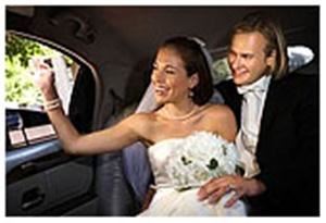 Limo 805, Newbury Park — It takes time and patience to plan your wedding day. Take a little of the pre wedding stress out of the arrangements by putting yourselves in the hands of an experienced, uniformed chauffeur who understands how important this day is for you and your guests.