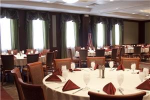 Banquet room, Culinary Conference Center at Hudson County Community College, Jersey City — Banquet Room 60' X 48'.
Banquet Style: 220 max persons
Theater Style: 3300 max persons