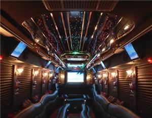A1 Luxury Limousine, Fort Lauderdale — A1 Luxury Limousine has the Largest Fleet of party buses from sizes 14-50 passenger and hummer Limousine of all colors. We also have a selection of other types of Limousine from Licoln stretchs to ford Excursion Limousines.