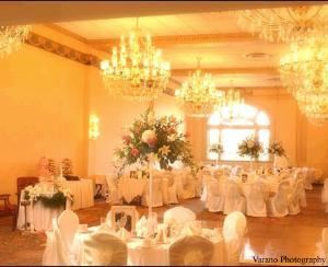 Crystal Ballroom, Historic Hotel Utica Clarion Collection, Utica