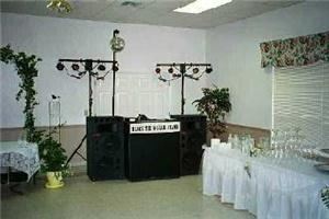 Black Tie & Blue Jeans DJ's - Leesburg, Leesburg — Standard System Displayed