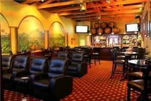 Full Lounge, 8Eightyeight Diamond Crown Lounge, Fullerton