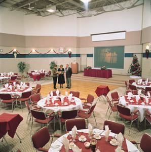 Centre Hall, Kempenfelt Conference Centre, Barrie, Innisfil — 48' x 37', 1776 sq. ft., 20' ceilings
180 Theatre - 90 Classroom - 100 Modular - 48 U-Shape
Carpeted, permanent stage, portable dance floor available.