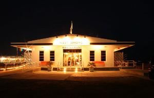 Fleet Landing Restaurant, Charleston — Fleet Landing Restaurant Exterior