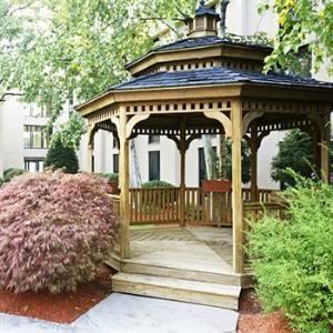 Courtyard, Westgate Hotel & Conference Center, Brockton