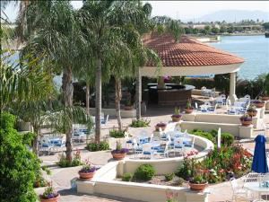 Queen Palm Patio, Val Vista Lakes, Gilbert