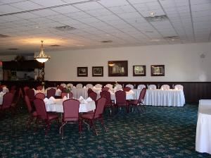 Magnolia Room, Twin Oaks Golf & Plantation Club, Latonia