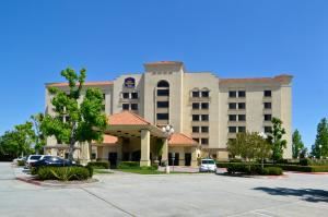 BEST WESTERN PLUS Heritage Inn, Rancho Cucamonga — Experience our charming hotel nestled between the heart of Rancho Cucamonga and the Majestic San Gabriel Mountains. You will delight in our convenience to Ontario International Airport, Ontario Convention Center and local area attractions. The only hotel in Rancho Cucamonga Civic Center within minutes of Rancho Cucamonga Quakes, Auto Club Speedway, Citizen Business Bank Arena, San Bernardino Soccer Complex, and the San Manuel Amphitheatre. Find a variety of shopping at Victoria Gardens, home of Bass Pro Shop the Ontario Mills, and Terra Vista Town Center. Enjoy wine tasting at the Joseph Filippi Winery or play a round of golf at the Empire Lakes Golf Course.