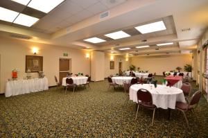 Virginia Dare4, BEST WESTERN PLUS Heritage Inn, Rancho Cucamonga — Virginia Dare is versatile and lovely for any type of event or meeting.