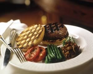 Orchid Room, '21' Club, New York — The famous '21' Burger