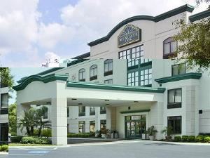 Wingate Inn Tampa North, Tampa — Tampa Hotel Accommodations :: Wingate Inn North Tampa