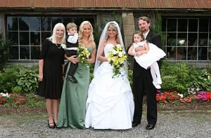 Intimate Wedding Package, Jerry Chunn Photography, Tacoma — bride's family