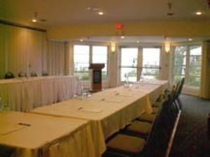 Carson’s Bay, BayView Event Center & Charter Cruises, Excelsior