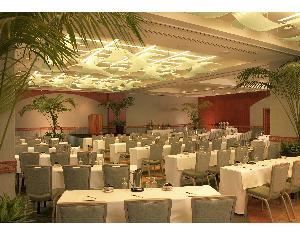 Hawaii Ballroom, Hilton Waikiki Prince Kuhio, Honolulu — Classroom

The Hilton Waikiki Prince Kuhio gives you a great Waikiki location, flexible facilities, and famous island-style hospitality. Audio/visual equipment and technical services are available to meet all your presentation needs and all meeting space offers either wired or Wi-Fi High-Speed Internet Access.