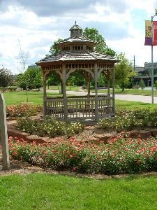 Johnson Gazebo, Des Moines Botanical Center, Des Moines — Johnson Gazebo
