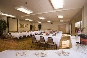 Belmont Stakes Room, Best Western Inn at the Meadows, Portland — This image is of the Belmont Stakes Room and the Kentucky Derby Room. This room has a dividing wall that separates the two rooms or can be utilized as one larger room.