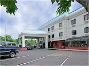 Comfort Suites