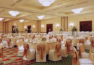 Grand Ballroom, Milwaukee Marriott West, Waukesha — Grand Ballroom Banquet