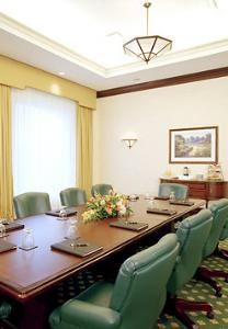 Shorewood, Milwaukee Marriott West, Waukesha — Our spacious boardroom features natural light