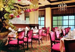 Bistro 1600, Milwaukee Marriott West, Waukesha — Serving American cuisine for breakfast, lunch and dinner