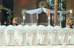 Jungle Island, Miami — At Treetop Ballroom, we are able to create exceptionally beautiful and lavish events regardless of size.