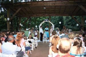 Covered Pavilion, Horning's Hideout, North Plains — pavillion