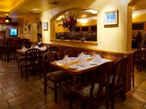 Wine Cellar Restaurant, Los Gatos