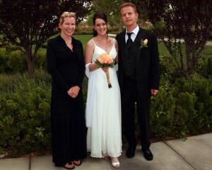 Rev Melissa Tomsik, Las Vegas — Rev Melissa Tomsik of Scenic Las Vegas Weddings.