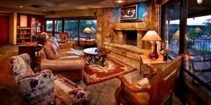 Bluebonnet Lounge, T Bar M Resort Hotel & Conference Center, New Braunfels