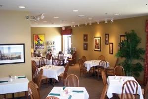 Stone Cellar Dining Room, Stone Ridge Golf Club, Bowling Green — Stone Cellar Dining Room