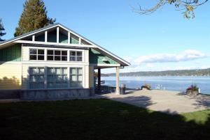 Pritchard Island Beach, Seattle