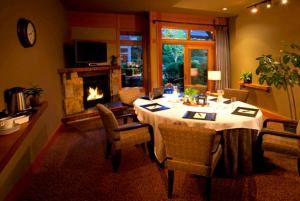 Burke Room, Willows Lodge, Woodinville