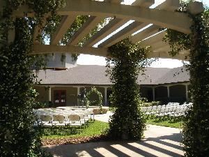 Spirit Courtyard, Florida Carriage Museum & Resort, Weirsdale — Our Spirit Courtyard is beautiful any time of year.