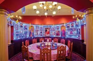 Glorioso, Buca Di Beppo - Carlsbad, Carlsbad