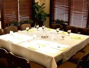 Golfer’s Lounge, Makray Memorial Golf Club, Barrington