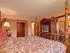 Super 8 Motel - Sturbridge, Sturbridge — Whirlpool Suite