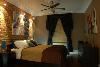 Atmosphere B&B, Montreal — Sensation room with private bathroom
king bed