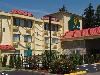 La Quinta Inn Everett, Everett — With amenities like free wireless high-speed Internet access and a convenient onsite business center, it's easy to stay connected when staying at the La Quinta Inn Everett. Enjoy a Free Bright Side BreakfastTM each morning of your stay. We are located near the I-5 corridor close to Everett Marina, Everett Event Center, Boeing Future of Flight, Everett Mall, and other popular attractions.

In addition to free wireless high-speed Internet access, you'll find a coffee maker, hair dryer, iron w/ironing board, and much more in each spacious guest room. The La Quinta Inn Everett also offers meeting facilities for up to 45 guests.