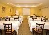Quality Suites John Wayne Airport, Santa Ana — Meeting room with classroom-style setup