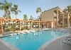 Quality Suites John Wayne Airport, Santa Ana — Outdoor heated pool with hot tub