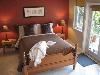 Deer Fern (Ocean View) Bed And Breakfast, Gibsons — This fresh and gorgeous room has a lovely warm ambiance