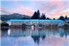 Inn on Long Lake-Accommodations, Nanaimo — The lakeside INN ON LONG LAKE in North Nanaimo.