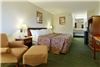 Days Inn Cleveland Airport South, Cleveland — King Size Bedroom