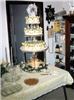 Entire Facility, Three Roses Bed and Breakfast, Pontiac — Sharon can do wedding cakes as well as anniversary cakes.