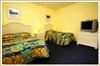 Mike Ditka Resorts Runaway Beach Club, Kissimmee — queen with twin room